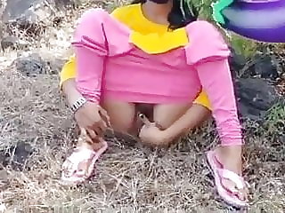 Jungle me aunty ne chudwaya ( outdoor )