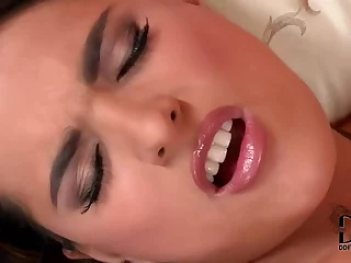 Valery summers - tanned buxom brunette masturbating solo